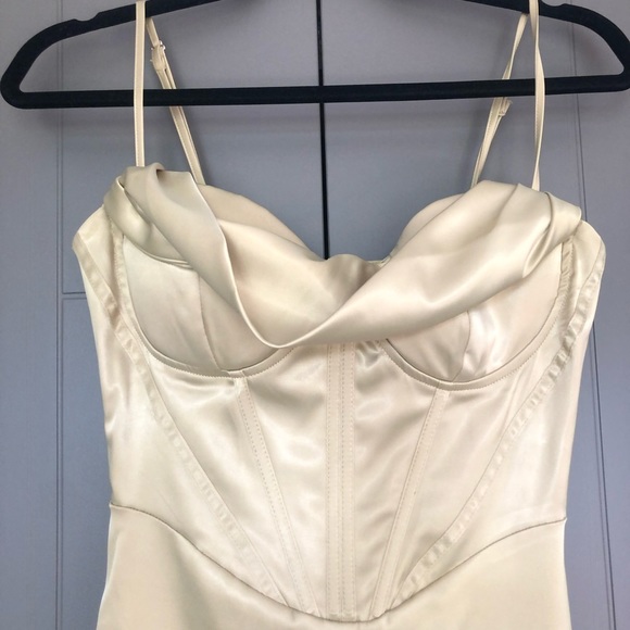 💥SOLD💥Corset Dress - Picture 3 of 6